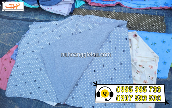 Giẻ lau vệ sinh máy móc màu trơn và hoa văn Giẻ lau vệ sinh máy móc màu trơn và hoa văn