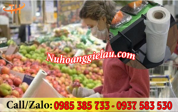Cuộn túi xé tự hủy đựng thực phẩm được dùng phổ biến tại các siêu thị Cuộn túi xé tự hủy đựng thực phẩm được dùng phổ biến tại các siêu thị