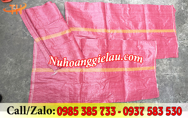 Bao tải đựng hàng màu đỏ có sọc Bao tải đựng hàng màu đỏ có sọc