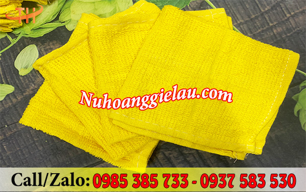 Khăn cotton vuông vàng Khăn cotton vuông vàng