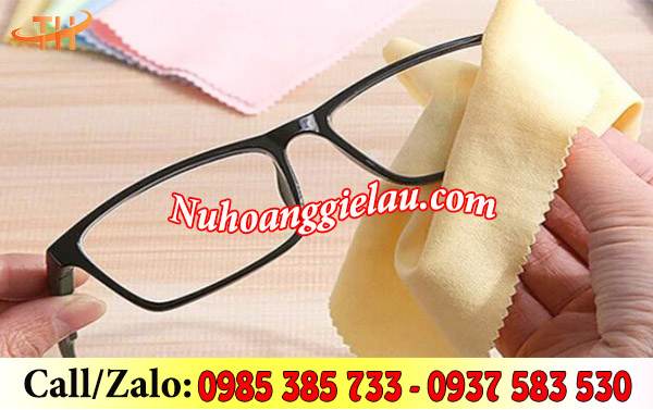 Khăn lau mắt kính giúp vệ sinh sạch, nhanh, hiệu quả Khăn lau mắt kính giúp vệ sinh sạch, nhanh, hiệu quả