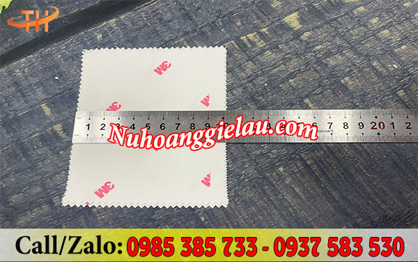 Khăn lau mắt kính 3M kích thước nhỏ gọn dễ dàng mang theo  Khăn lau mắt kính 3M kích thước nhỏ gọn dễ dàng mang theo