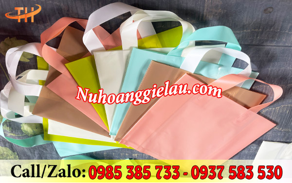 Túi quai ép PE sẵn số lượng giá rẻ Túi quai ép PE sẵn số lượng giá rẻ