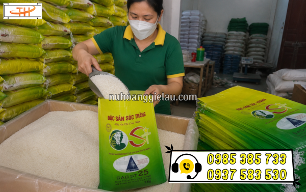 Bao tải gạo ST25 in sẵn trọng lượng 5kg tiện lợi Bao tải gạo ST25 in sẵn trọng lượng 5kg tiện lợi