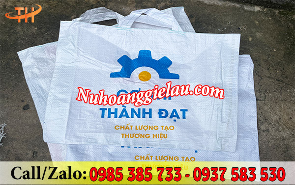 Túi xách may từ bao tải cũ có in logo Túi xách may từ bao tải cũ có in logo