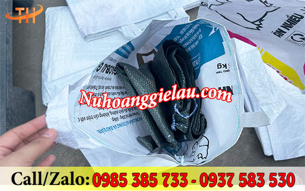 Túi xách tái chế từ bao cám cò đựng đồ tiện lợi Túi xách tái chế từ bao cám cò đựng đồ tiện lợi