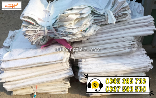 Bao tải PP có quai hàng sẵn số lượng tại Thu Hồng Bao tải PP có quai hàng sẵn số lượng tại Thu Hồng