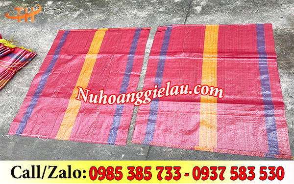 Bao tải dứa đóng hàng màu đỏ phối sọc Bao tải dứa đóng hàng màu đỏ phối sọc