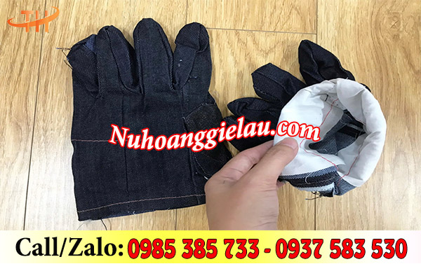 Găng tay vải jean có may lớp vải lót bên trong tỉ mỉ Găng tay vải jean có may lớp vải lót bên trong tỉ mỉ