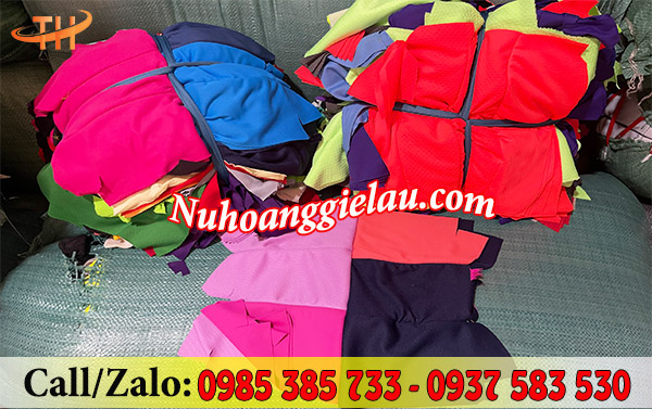 Giẻ lau màu may ghép đóng thành từng cục nhỏ 5kg Giẻ lau màu may ghép đóng thành từng cục nhỏ 5kg