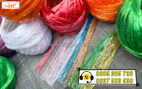 Cuộn dây nilon gói bánh sợi dai, bóng mịn Cuộn dây nilon gói bánh sợi dai, bóng mịn