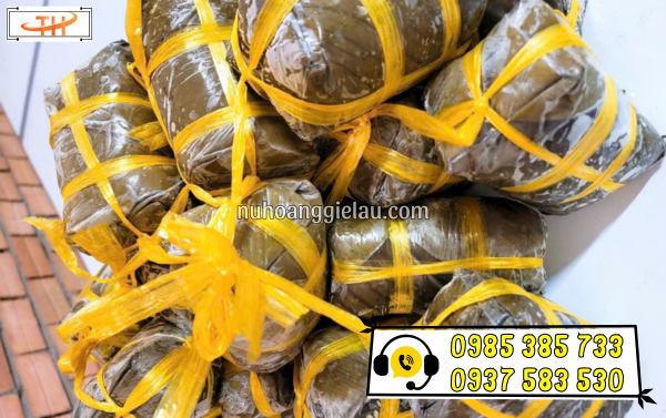 Cuộn dây nilon gói bánh, nem, chả phổ biến vào dịp Tết Cuộn dây nilon gói bánh, nem, chả phổ biến vào dịp Tết