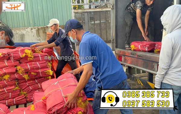 Xuất kho bao tải giá sỉ mỗi ngày tại Thu Hồng Xuất kho bao tải giá sỉ mỗi ngày tại Thu Hồng