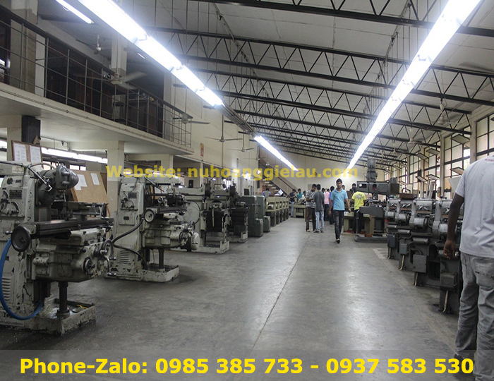 xưởng sản xuất công nghiệp