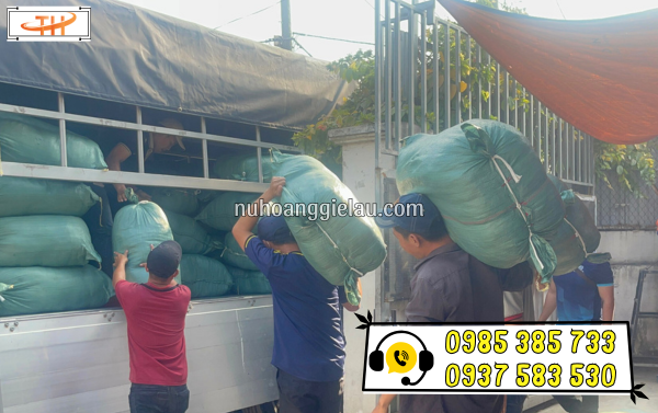 Giẻ lau công nghiệp Thu Hồng được nhiều khách nhập số lượng lớn mỗi ngày Giẻ lau công nghiệp Thu Hồng được nhiều khách nhập số lượng lớn mỗi ngày