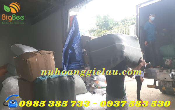 soạn hàng quéo vải cho khách