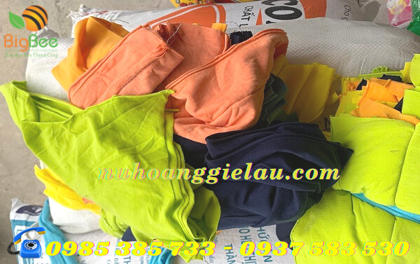 giẻ lau may nối với nhau 2 - 4 lớp