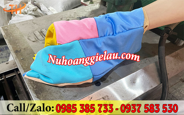 Giẻ lau công nghiệp may ghép vệ sinh bề mặt máy móc Giẻ lau công nghiệp may ghép vệ sinh bề mặt máy móc