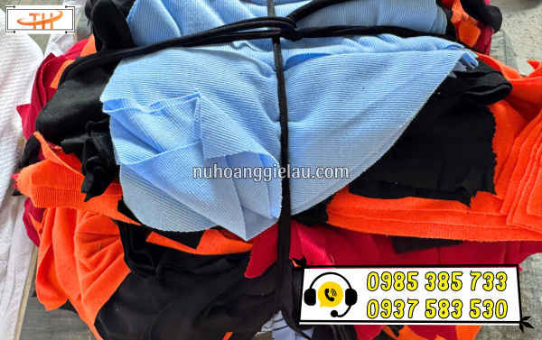 Giẻ lau vải công nghiệp may nhiều lớp sẵn kho số lượng lớn tại Thu Hồng Giẻ lau vải công nghiệp may nhiều lớp sẵn kho số lượng lớn tại Thu Hồng