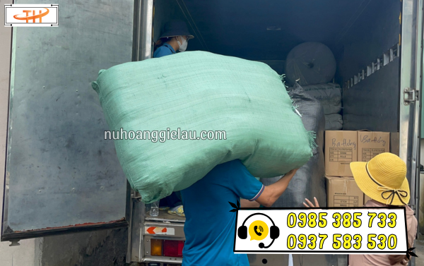 Vải lau dầu nhớt số lượng lớn sẵn tại Thu Hồng Vải lau dầu nhớt số lượng lớn sẵn tại Thu Hồng