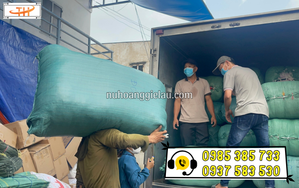 Giẻ lau công nghiệp nhiều lớp Thu Hồng đi đều số lượng lớn mỗi ngày Giẻ lau công nghiệp nhiều lớp Thu Hồng đi đều số lượng lớn mỗi ngày