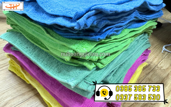 Khăn lau vuông cotton mềm hàng sẵn số lượng tại Thu Hồng Khăn lau vuông cotton mềm hàng sẵn số lượng tại Thu Hồng
