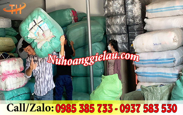 Giẻ lau máy luôn có sẵn tại kho số lượng lớn Giẻ lau máy luôn có sẵn tại kho số lượng lớn