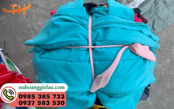 Giẻ lau công nghiệp nhiều lớp được đóng gói thành cục 5kg, 10kg Giẻ lau công nghiệp nhiều lớp được đóng gói thành cục 5kg, 10kg