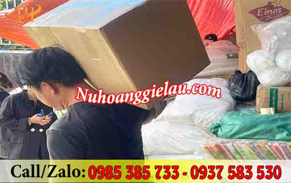 Sẵn thùng 12 cuộn tại Thu Hồng Sẵn thùng 12 cuộn tại Thu Hồng