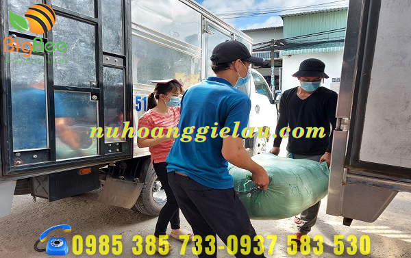 chuẩn bị kĩ lưỡng hàng vải lau khi giao cho khách