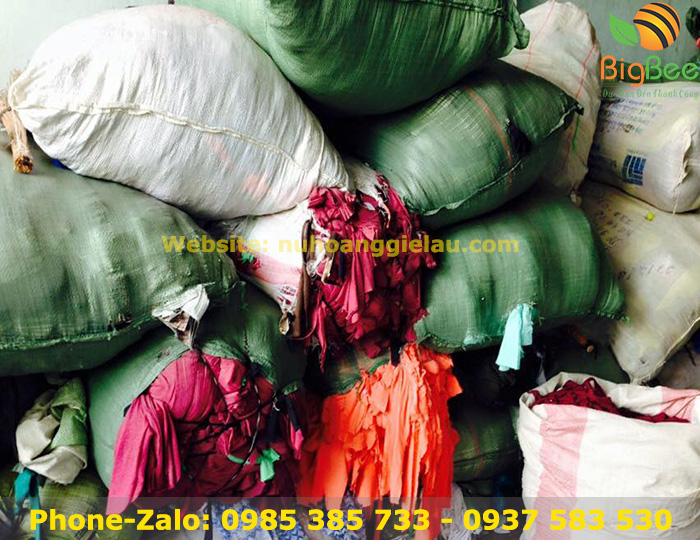 Xưởng bán vải vụn làm thảm dậm chân ở chợ