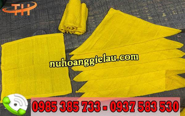 Khăn cotton vuông màu vàng Khăn cotton vuông màu vàng