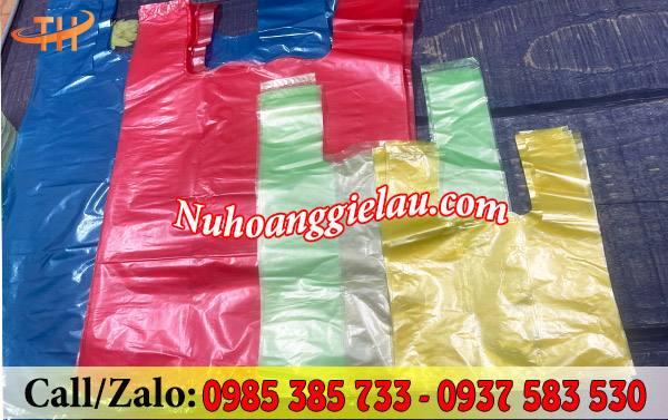 Túi xốp hai quai hàng chợ nhiều màu Túi xốp hai quai hàng chợ nhiều màu