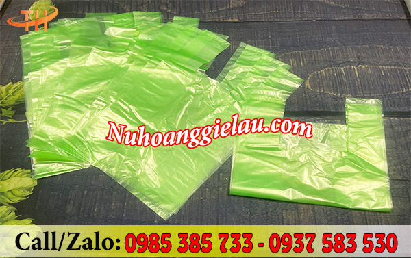 Túi xốp hai quai hàng chợ màu xanh Túi xốp hai quai hàng chợ màu xanh