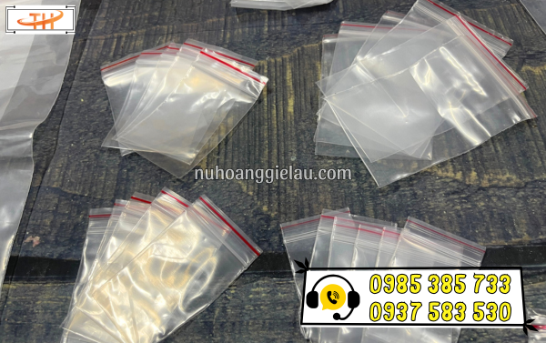 Túi zip chỉ đỏ sẵn tại Thu Hồng Túi zip chỉ đỏ sẵn tại Thu Hồng