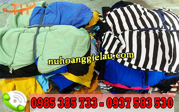 vải lau công nghiệp may nối được đóng gói kỹ thành mỗi cục 5kg, 10kg, 15kg... vải lau công nghiệp may nối được đóng gói kỹ thành mỗi cục 5kg, 10kg, 15kg...