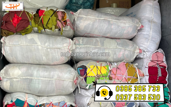 Giẻ lau máy nhiều lớp hàng sẵn số lượng sỉ Giẻ lau máy nhiều lớp hàng sẵn số lượng sỉ