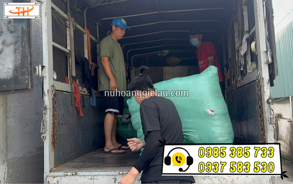 Vải nỉ lau máy móc đi số lượng mỗi ngày tại kho Thu Hồng Vải nỉ lau máy móc đi số lượng mỗi ngày tại kho Thu Hồng
