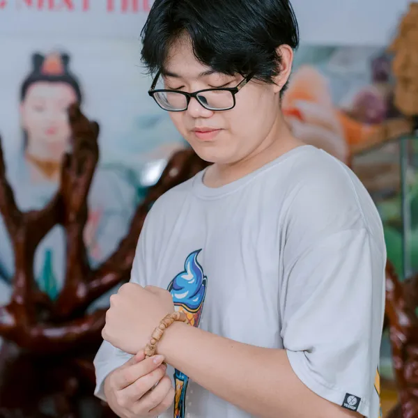 Vòng Tay Trầm Hương Kiểu Trụ Trúc