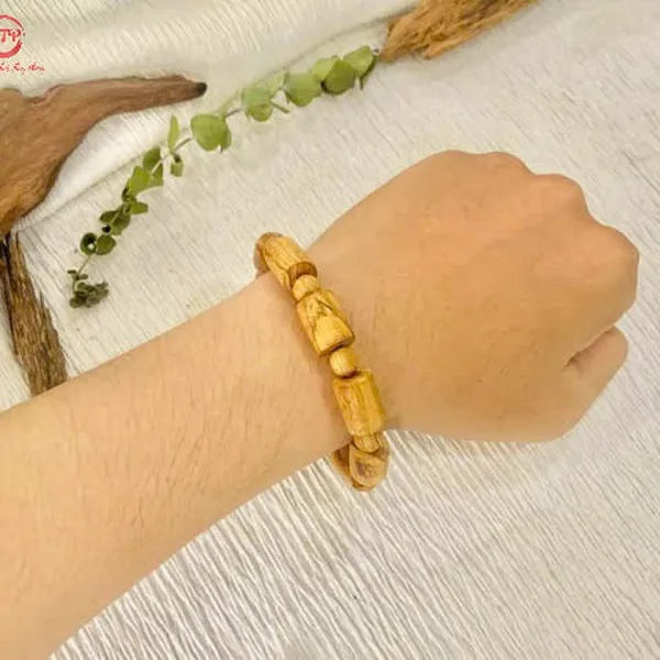 Vòng Tay Gỗ Trầm Kalimantan Dạng Trúc Đơn