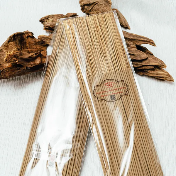 Nhang Trầm Hương Có Tăm Loại Phổ Thông