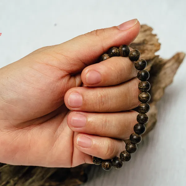 Vòng tay Trầm hương hạt tròn trơn