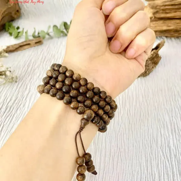 Vòng Chuỗi Trầm Hương Indonesia 108 Hạt 6 Ly