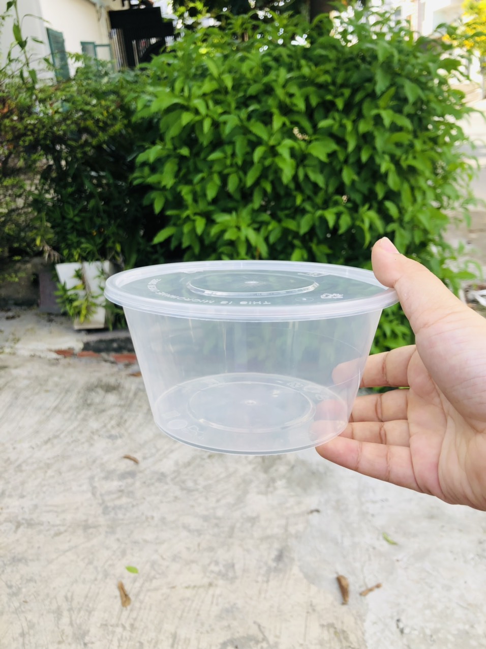 hộp tròn microwave 750ml chịu nhiệt