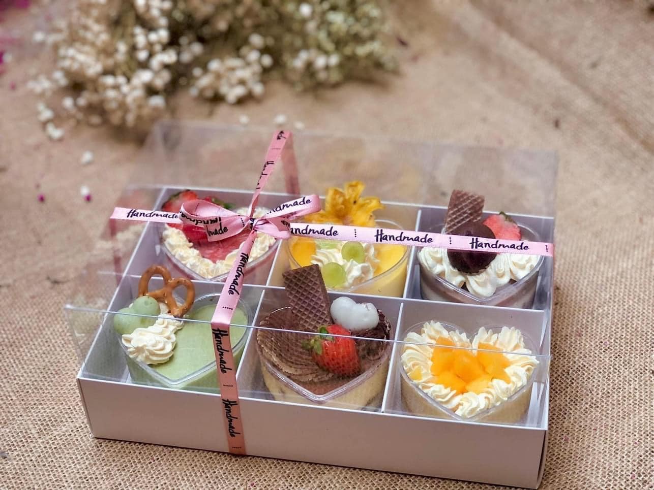 hộp mica đựng bánh hộp mica đựng bánh