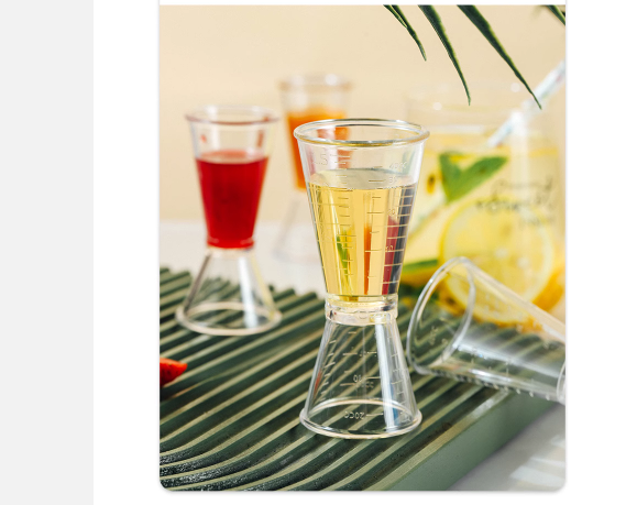 ly nhựa đong cao cấp