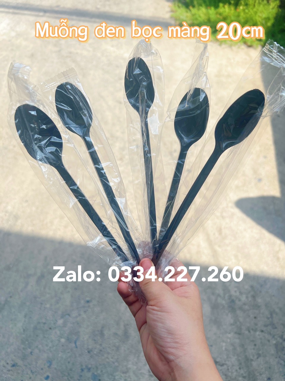 muỗng nhựa bọc màng 20cm màu đen muỗng nhựa bọc màng 20cm màu đen
