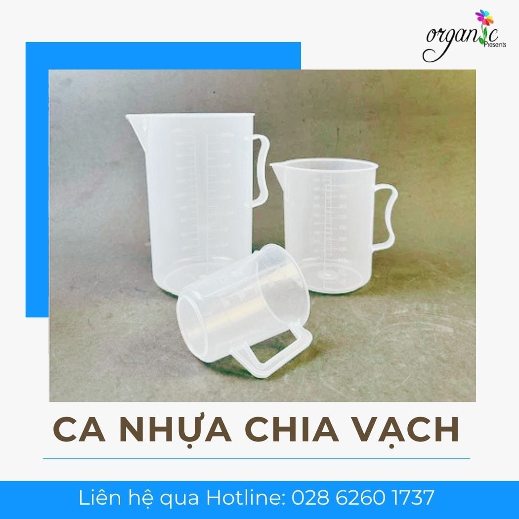 Ca nhựa chia vạch