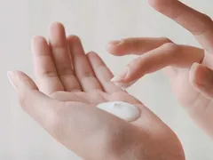 CÁCH LÀM KEM DƯỠNG DA MÁT LẠNH VỚI DẦU HẠT DƯA CHUỘT