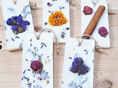 CÁCH LÀM NHỮNG THỎI SÁP THƠM (SCENTED WAX TABLET) NGHỆ THUẬT
